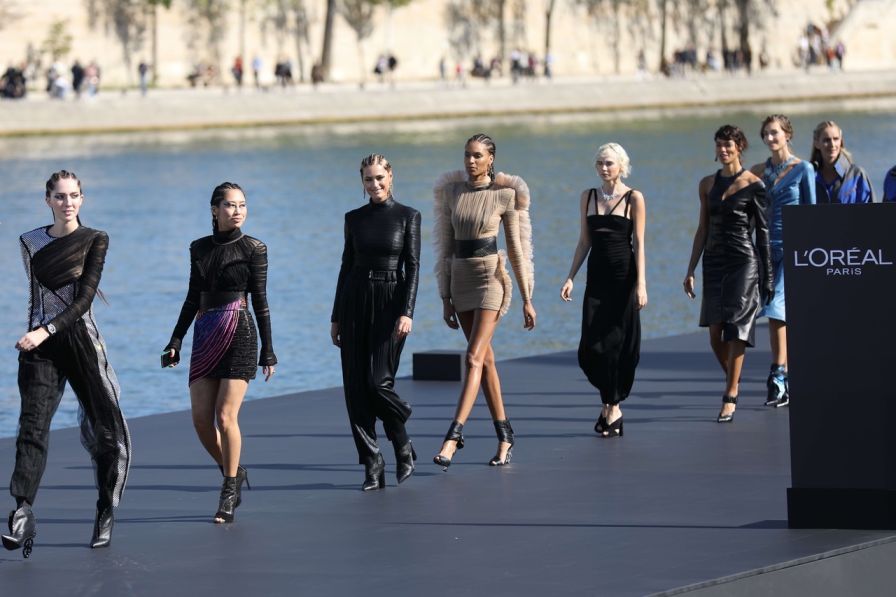A Detailed Overview Of Paris Fashion Week 2021: All You Need To Know