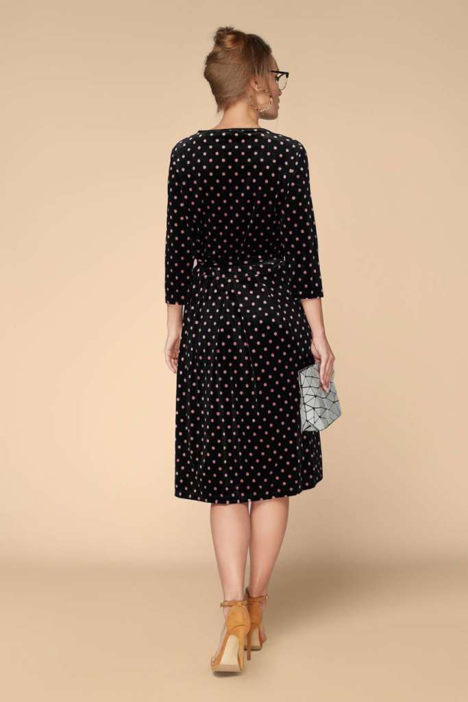 women's gown made of Cambric Fabric