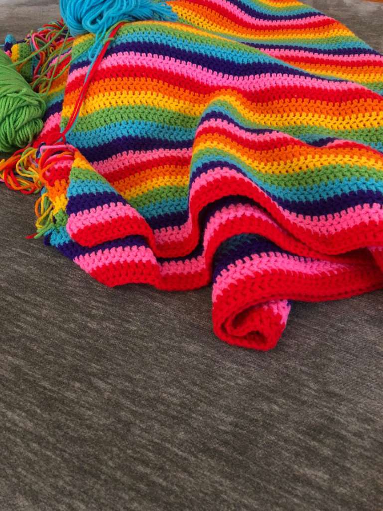 Rainbow style crochet pattern for the blanket