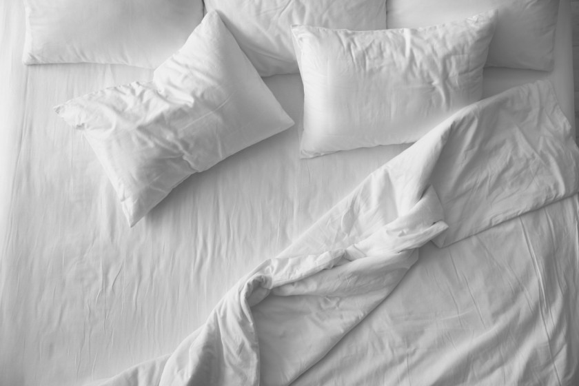 a list of wholesale bedding sellers from India, the USA, and the UAE for hotels, healthcare facilities, retailers, and other such facilities.