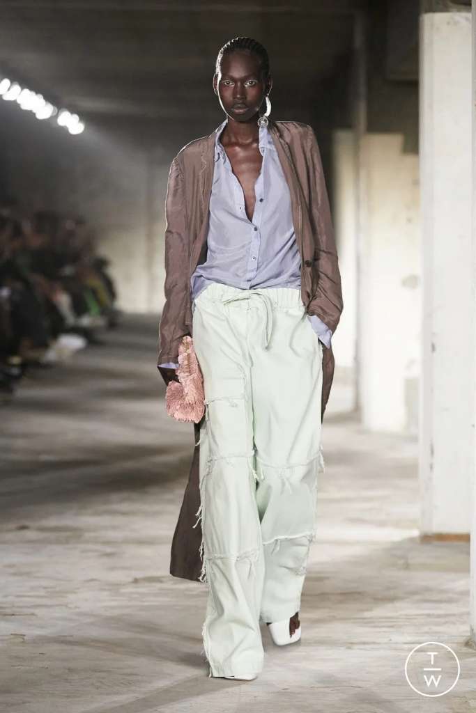 Männer-Modetrend: stylishe Utility-Gürtel mit speziellen Details
