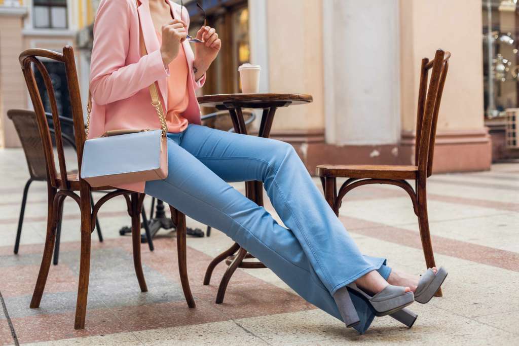 5 Easy Ways To Style Flare Jeans In 2023